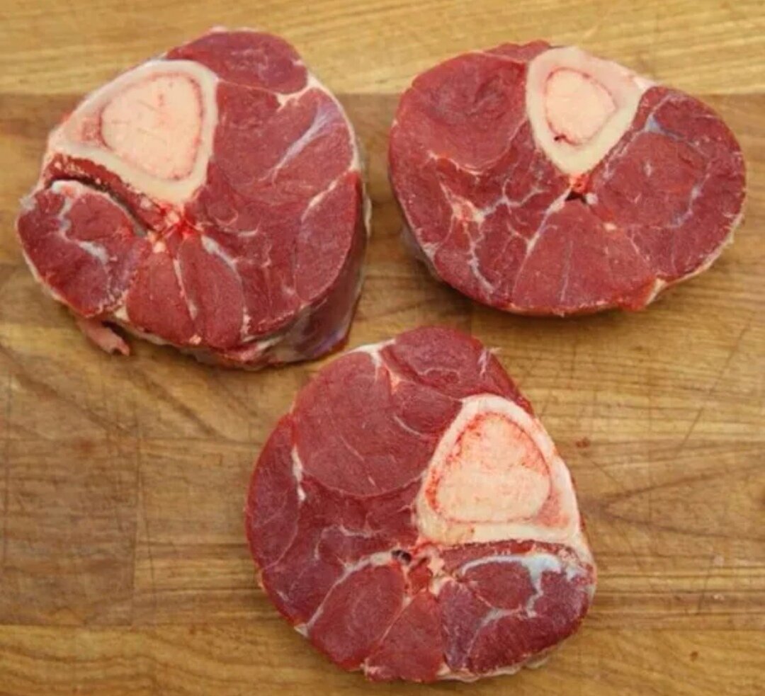 Вот такие стейки оссобуко нам удалось купить в этот раз. 