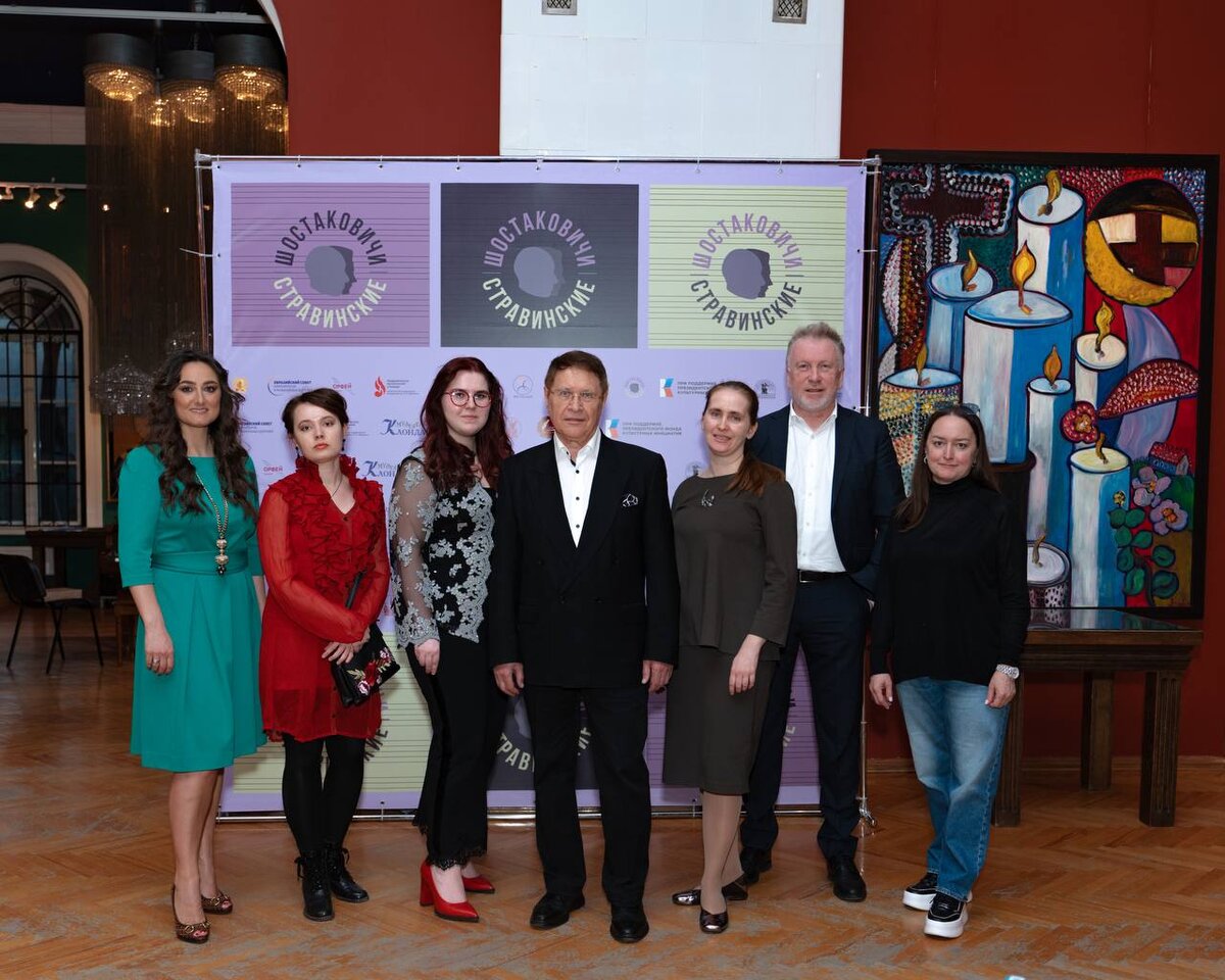 Композиторы Алина Небыкова, Алина Подзорова, София Круглова, Олег Иванов, Мария Генченкова, Андрей Батурин и главный куратор проекта Елена Ларионова