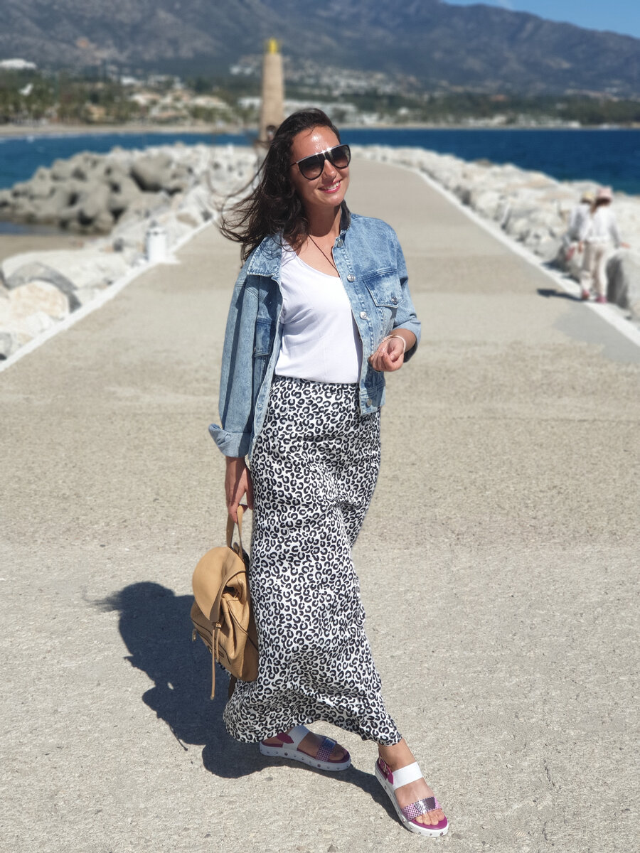 Привет! Меня зовут Екатерина. Добро пожаловать на канал. Здесь вы найдете интересные статьи на тему моды, стиля и трендов на каждый день. Немного про бьюти-уход. Ну и про всякие женские штучки🌸. Подписывайтесь. P.S. на фотке я где-то далеко на море💙