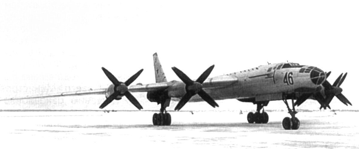Стратегический бомбардировщик Ту-95