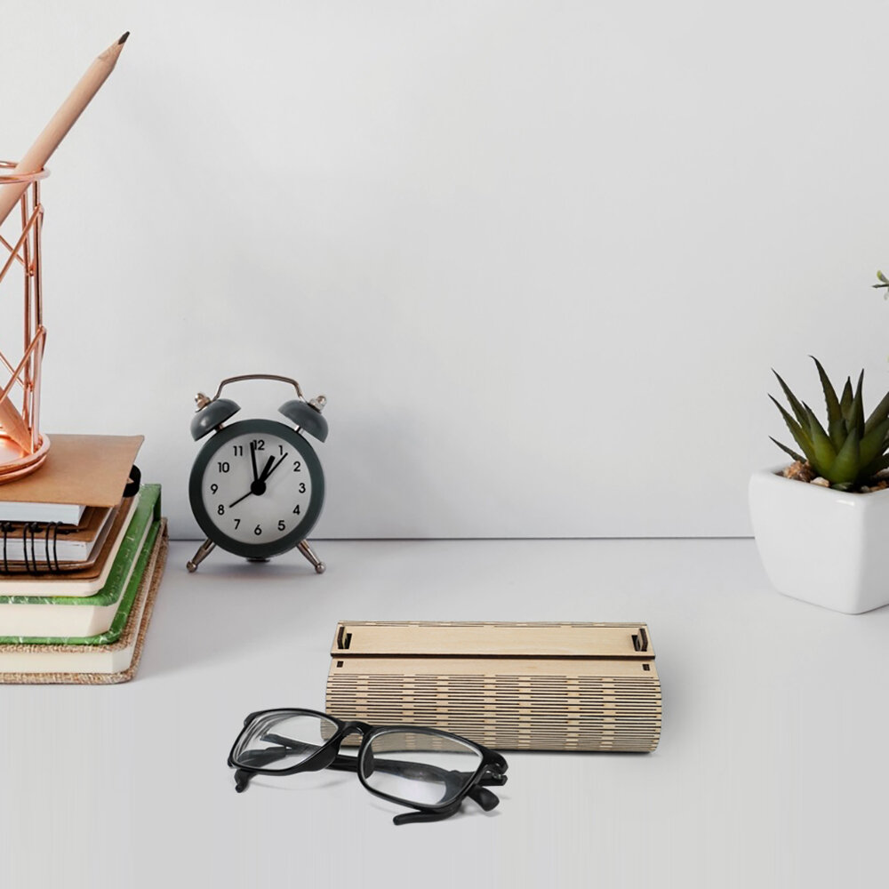 Этот проект демонстрирует универсальность гравировального станка ACMER P1. Используя этот мощный инструмент, удалось точно вырезать индивидуальный футляр для очков. Возможности ACMER P1 выходят далеко за рамки простой гравировки, демонстрируя широкий спектр применений, которые могут выполнять эти типы машин. От практичных предметов, таких как футляр для очков, до более декоративных проектов, ACMER P1 оказывается очень универсальной машиной.