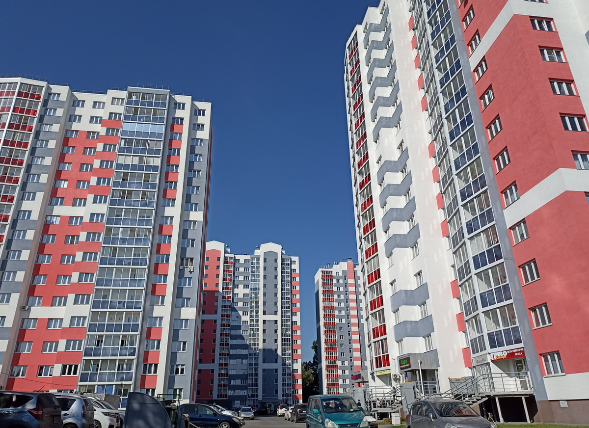 фото автора - новый, отстроенный недавно район в Кемерово