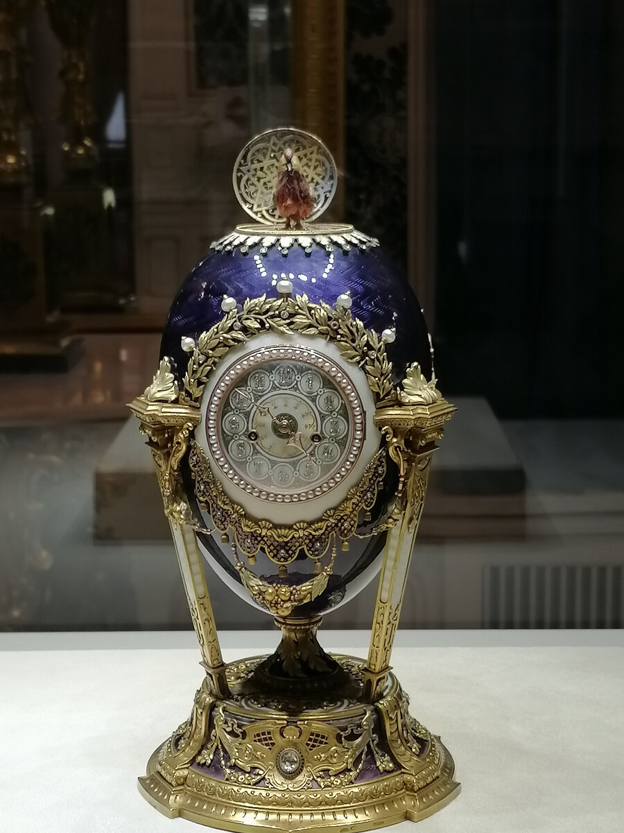 В музее Фаберже. Фото автора. 