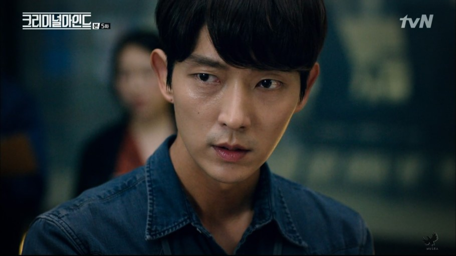 Для Джунги роль Ким Хён Джуна - эксперимент и выход из зоны комфорта, в котором он застрял, снимаясь в трёх сагыгках подряд. Большая часть поклонниц Со остались недовольны преображением Джунги в Ким Хён Джуна, но я нахожу этот образ целительным. 