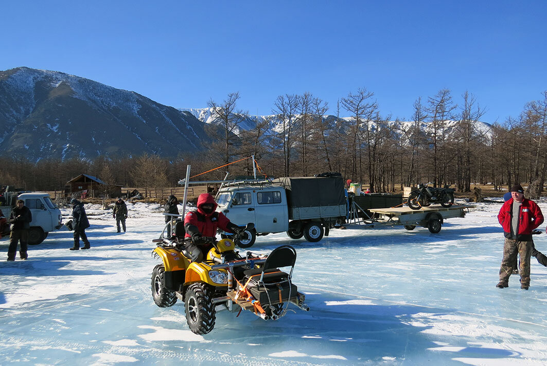 Во время съемок на Байкале. Фото Сергея Шабурова