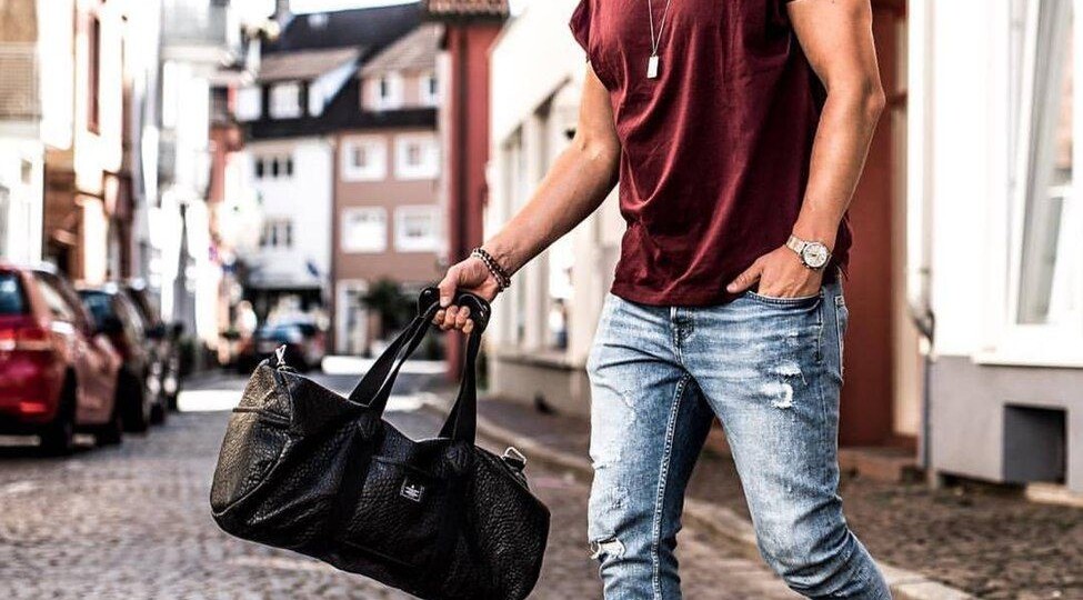 Эволюция городского стиля: как кроссовки завоевали улицы