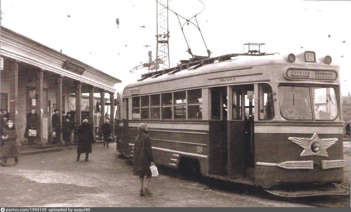 1960-1961 гг., г. Тула, кольцо "Рогожинский поселок", поезд из вагонов КТМ-1 т КТП-1, маршрут № 12, источник: https://pastvu.com/p/1994149