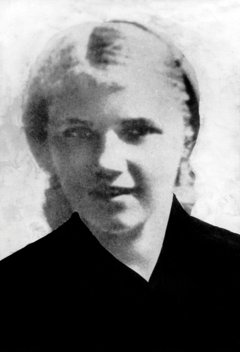 Богомолова Люба