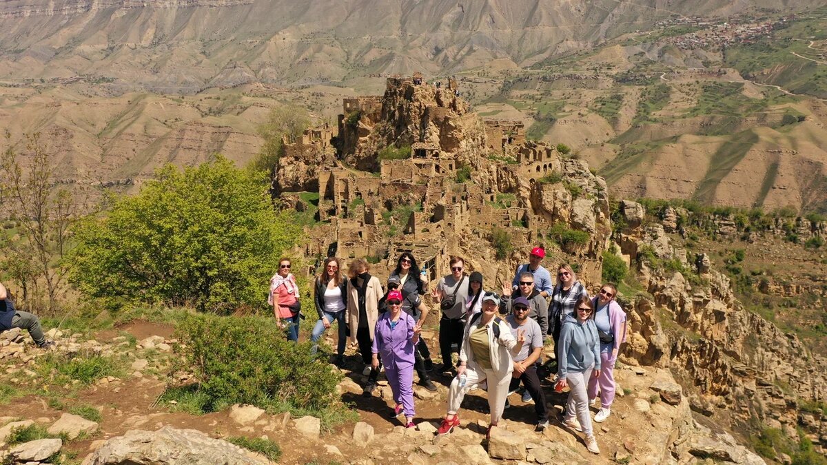 Кавказ каньон сулакский. Дагестан ущелье сулакское. Дербент горы сулакский каньон. Гамсутль дагестан достопримечательности. Горы махачкалы красота.