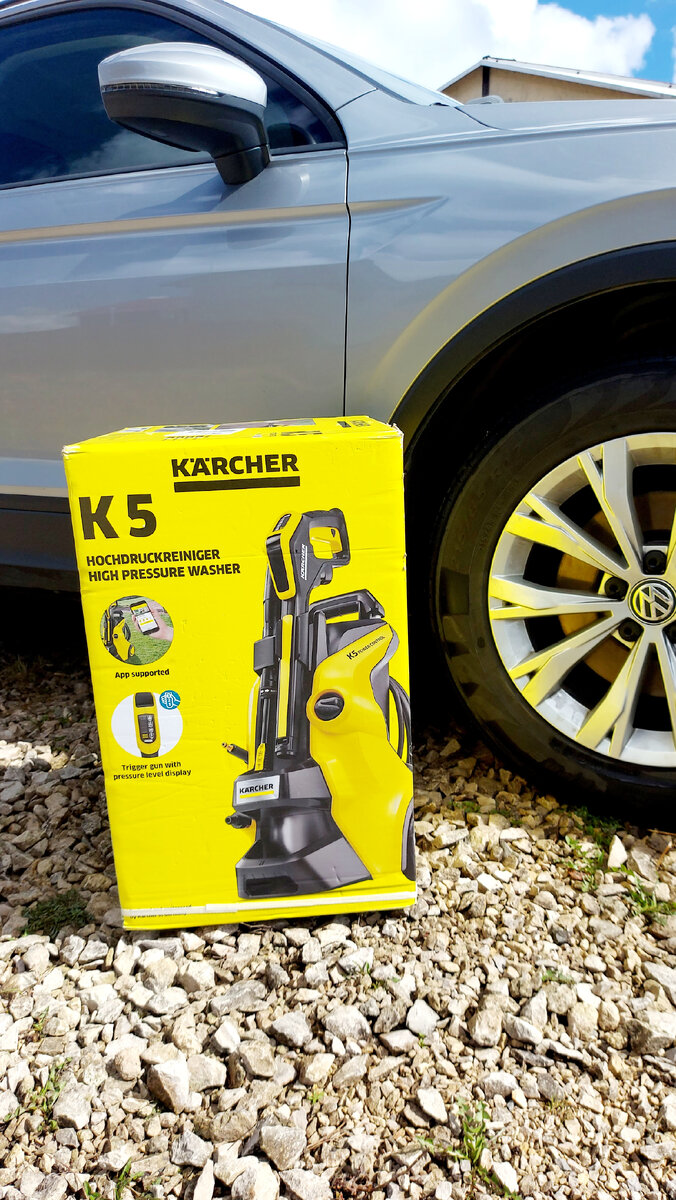 Электрическая мойка высокого давления Karcher k5 Power Control 1.324-550.0. 2100Вт. Предназначен для мойки машин, автомобилей, строений, инструментов, фасадов, террас, садово-огородного инвентаря и т. д. с помощью струи воды под высоким давлением.