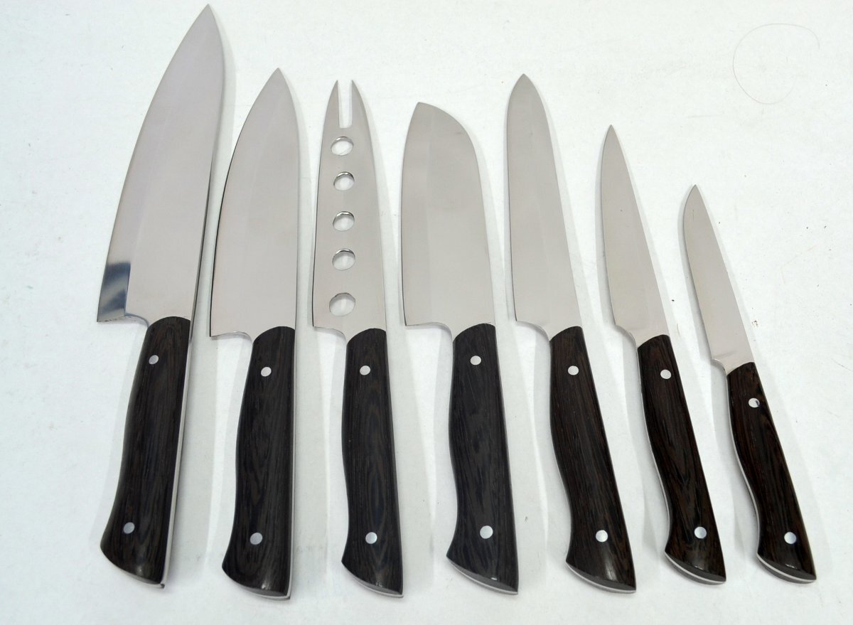 Набор кухонных ножей 7 предметный на подставке. Клинок из стали 95Х18, накладки на рукояти - дерево венге. Окские Ножи