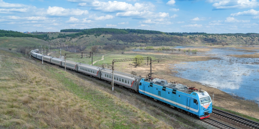 Пассажирку не пустили в поезд: в билете было написано, что она мужчина. Перевозчик объяснился