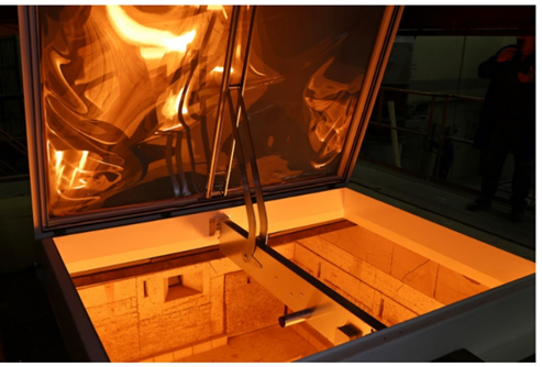 Дымовой люк марки «LAMILUX» тип F100 с электроприводом типа GMTJ 