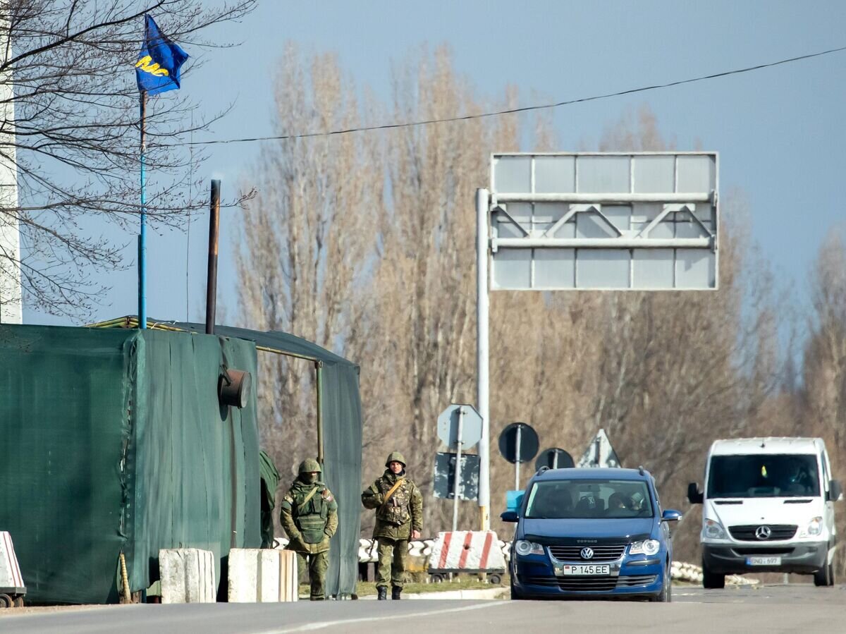    Миротворцы на блокпосту в районе Вадул-луй-Водэ в Приднестровье© Sputnik / Мирослав Ротарь