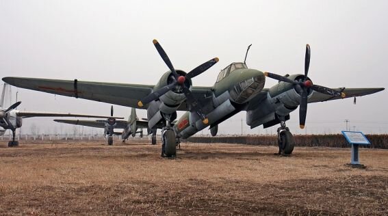 Бомбардировщик Ту-2, имевший все шансы не пойти в серию из-за очень частых проблем с винтомоторной группой