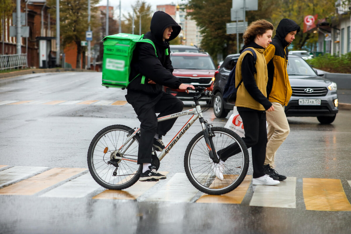 Тест на знание ПДД: в чем неправ один из участников дорожного движения? Фото: Elena Mayorova/Global Look Press