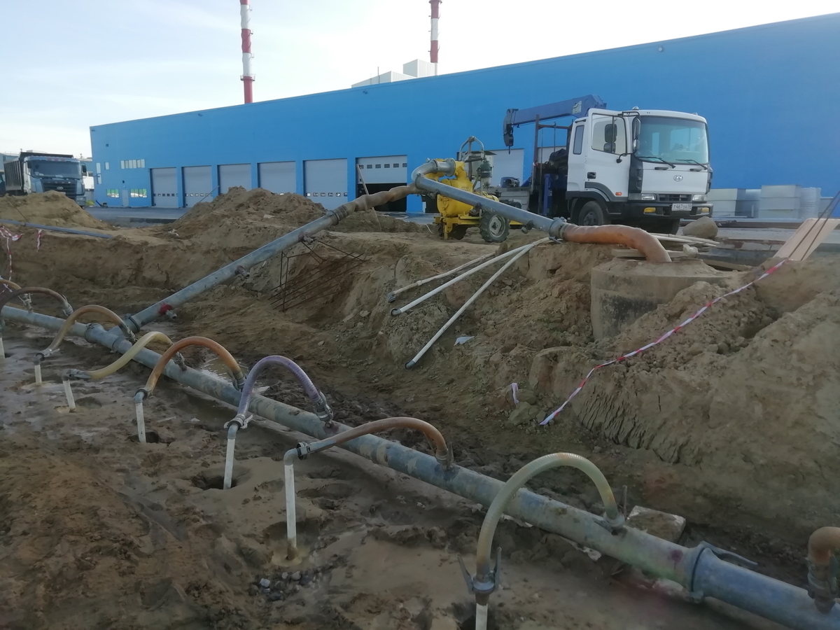 Осушение строительного разреза иглофильтрами