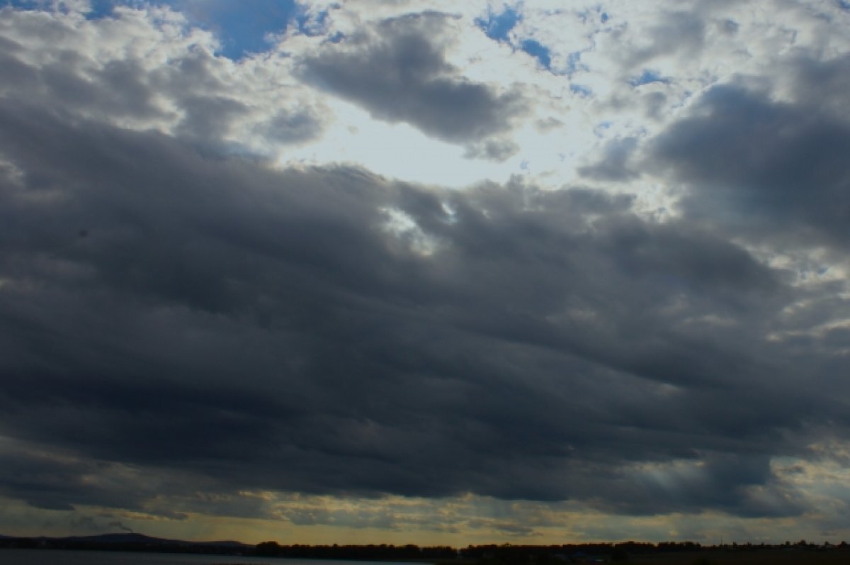    В Крыму 24 апреля будет дуть сильный ветер до 25 метров в секунду