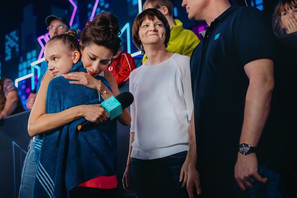    Равшана Куркова поддерживает детей на новой работе. Фото: СТС