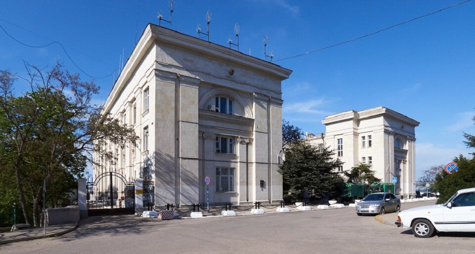 Здание штаба Черноморского Флота в г. Севастополь