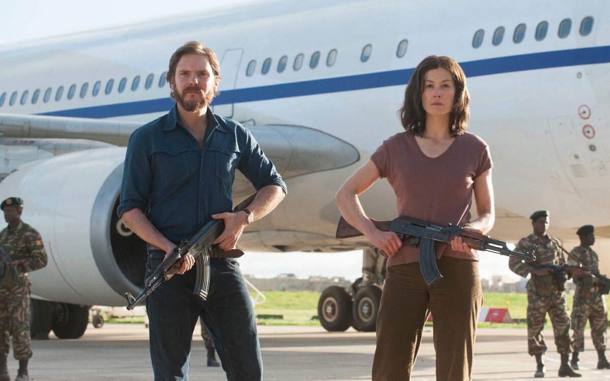 Кадр из фильма «Операция „Шаровая молния“», реж. Жозе Падилья, 2018 