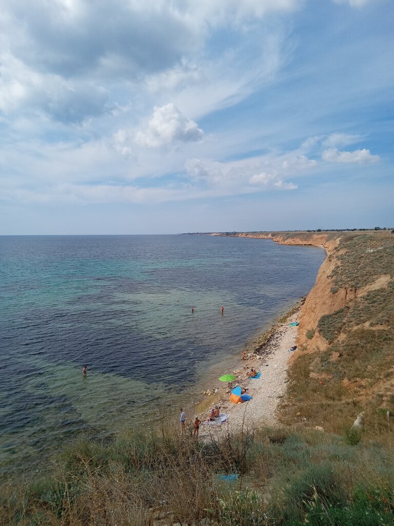 Берег моря Окуневка Крым