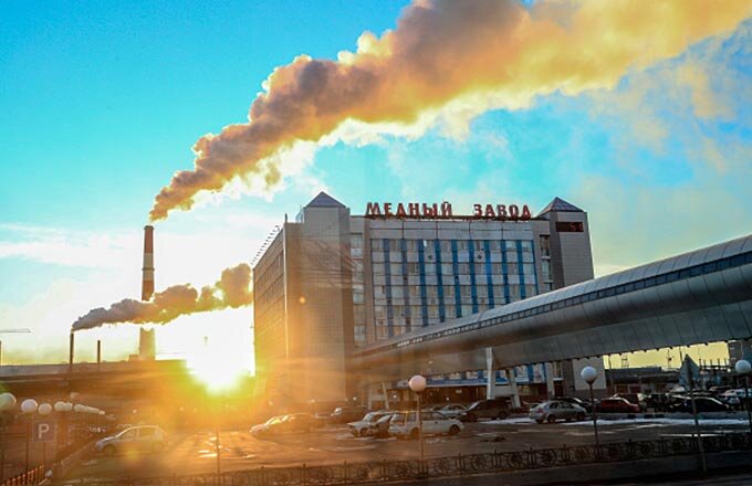 Закрытие медного производства это, конечно, благо с точки зрения экологии, но сиюминутного результата это тоже не даст.