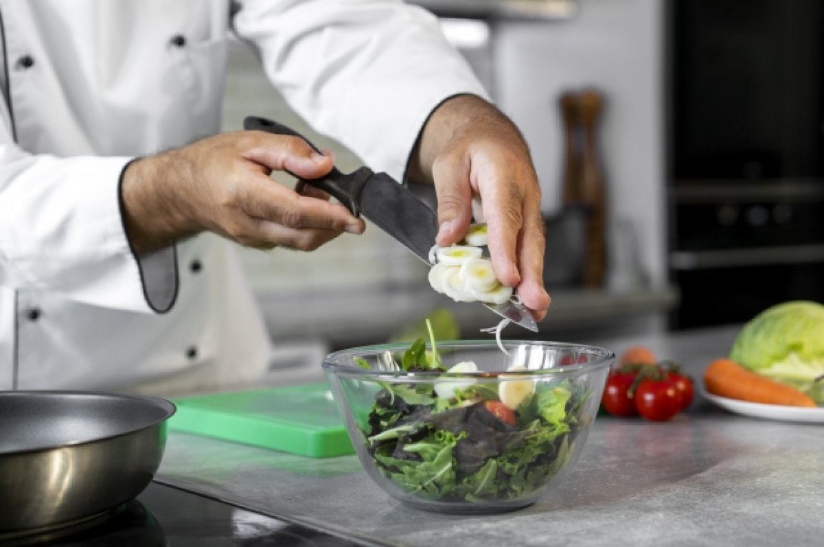    Томские рестораторы обсудят идею одевать на себя портреты ветеранов ВОВ