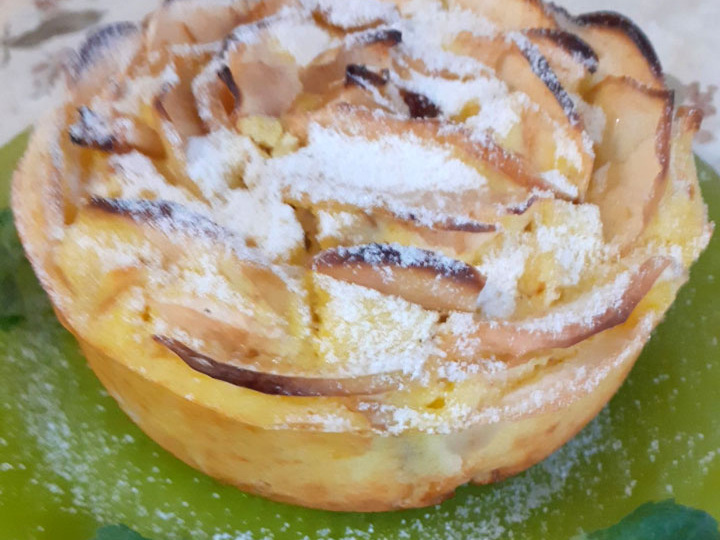 Яблочно-творожная шарлотка