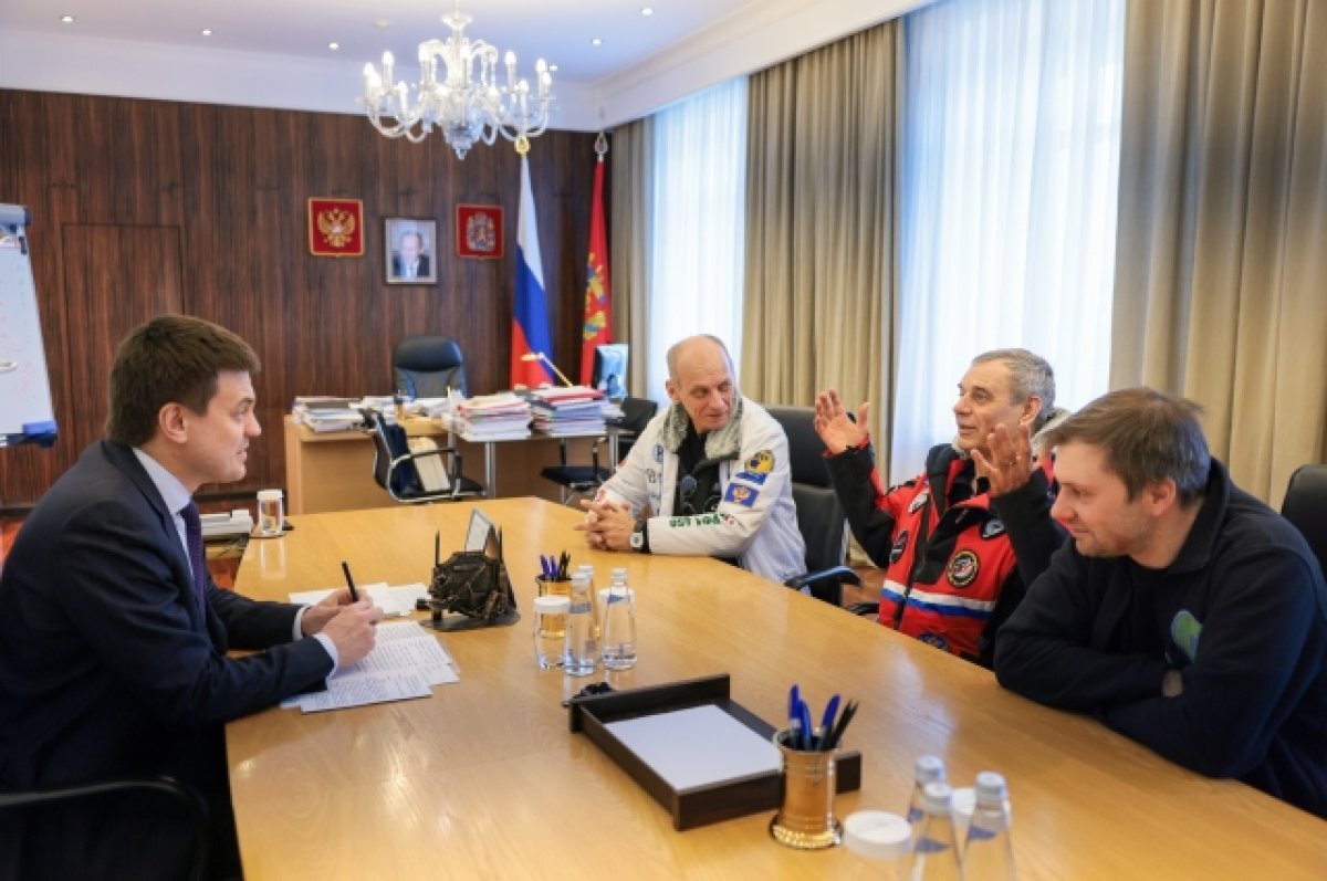    Стратонавты рассказали, сколько готовились к рекорду и как прошёл прыжок.