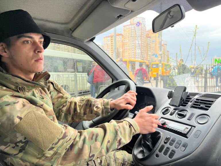 25-летний Михаил Павлов говорит, что Россия не может предложить ему "ничего’ [Агнешка Пикулицкая-Вильчевская / Аль-Джазира]