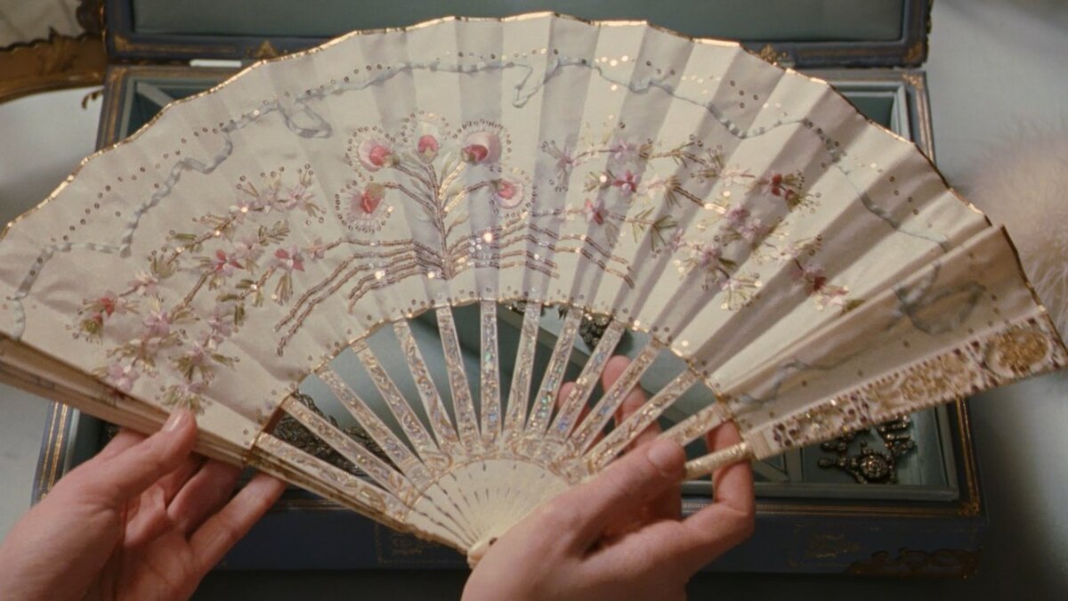 Кадр из фильма "Мария Антуанетта" (2006)