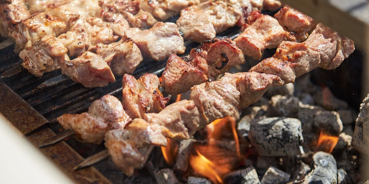 Во многих парках столицы, например, в Битцевском лесопарке, Серебряном Бору, Москворецком, Кусковском и Измайлоском парках, есть специально обустроенные для пикников места.