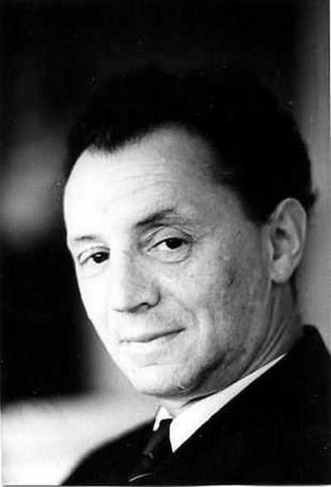 Архив фантастики https://archivsf.narod.ru/1909/alexander_sharov/index.htm