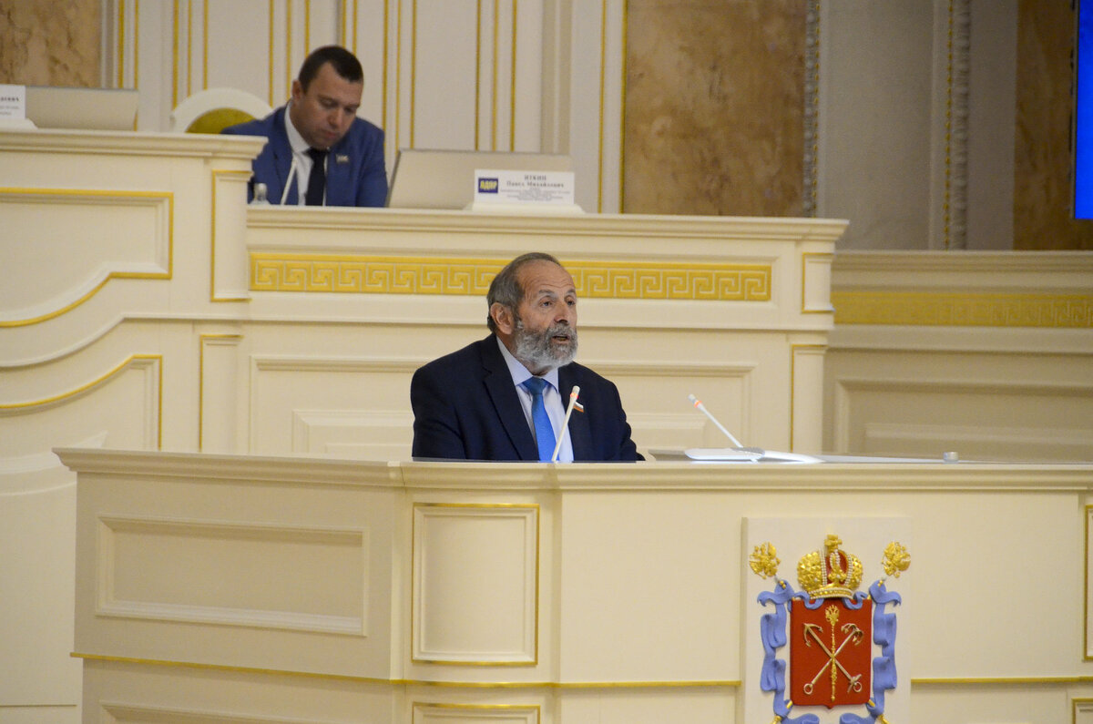 В суде депутат намерен защищать не только свои права, но и права тех, кто его выбрал.  Фото: Фото: ФедералПресс / Татьяна Буторина
