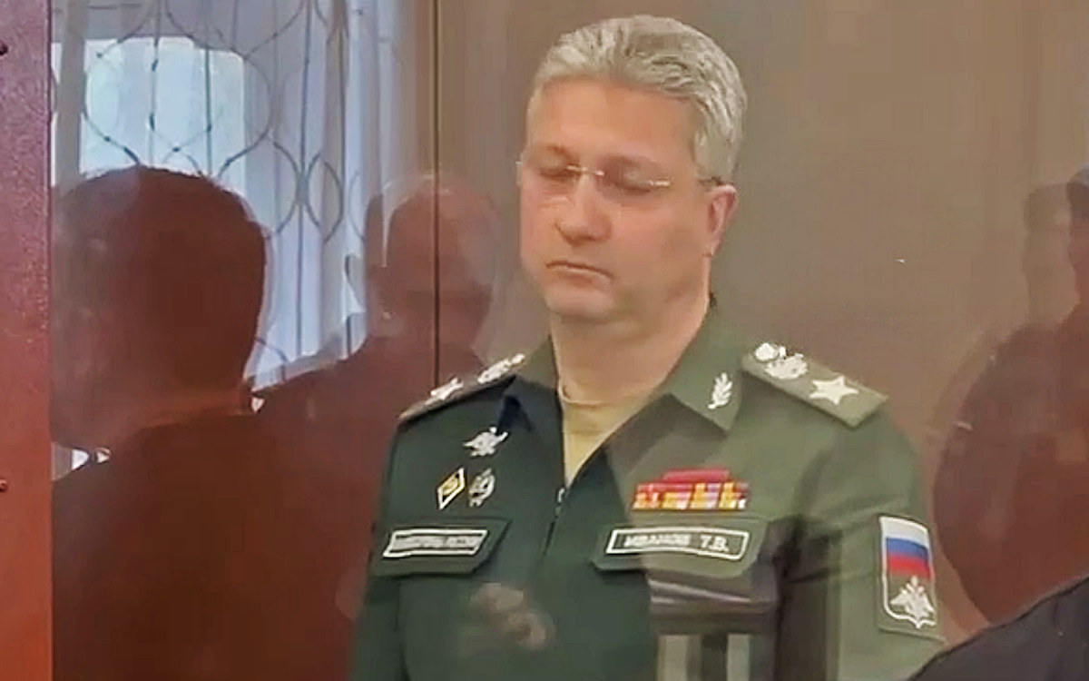 Замминистра обороны Тимур Иванов сегодня отправлен в СИЗО на 2 месяца до 23 июня 2024 года.