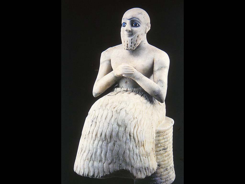 Знатный сановник из Месопотамии. Древний Шумер. III тысячелетие до н. э. Фото из открытых источников.