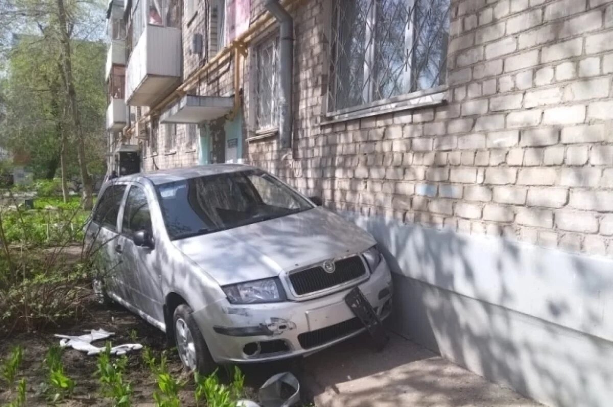    В Уфе задержан водитель, протаранивший стену дома в центре Уфы