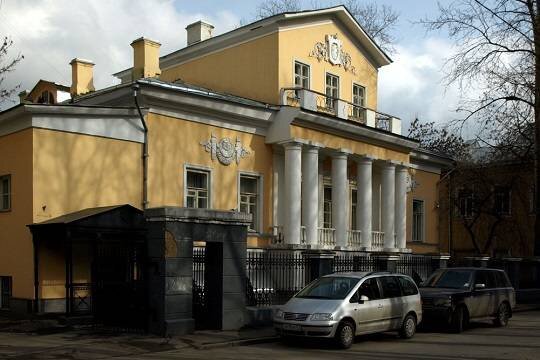    Арестованный замминистра обороны Тимур Иванов жил в особняке из романа «Мастер и Маргарита»