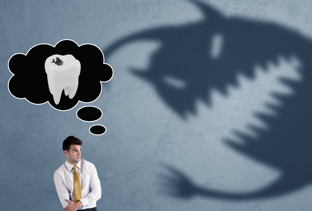 Отбеливание разъедает зубную эмаль, правда или нет?