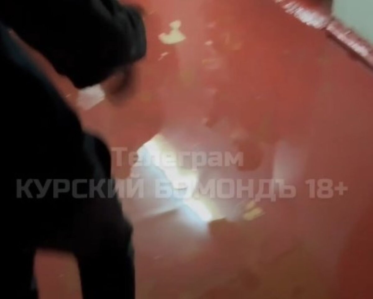    В Курске из-за повреждения тепломагистрали затопило школу №32