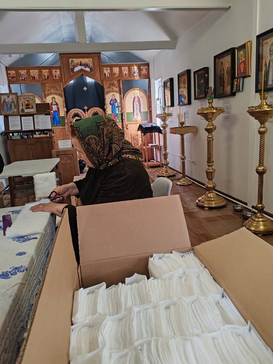  📷    Оренбургский храм передал в полевые госпитали СВО перевязочный материал и медикаменты Марина Шарт