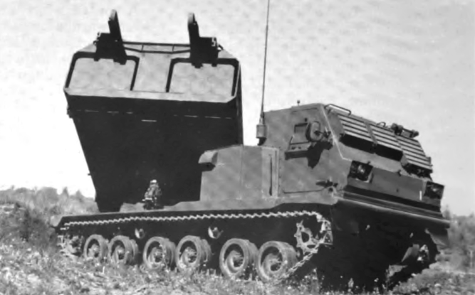 Один из первых прототипов M270 MLRS фирмы Боинг, но разработчиком машины по итогу тендера стала  компания Lockheed Martin Missiles and Fire Control. Фото Боинг