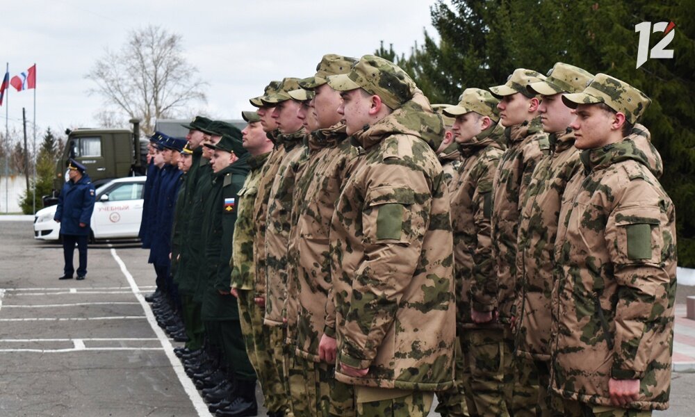 Всего в этот день пошли служить 37 омичей.