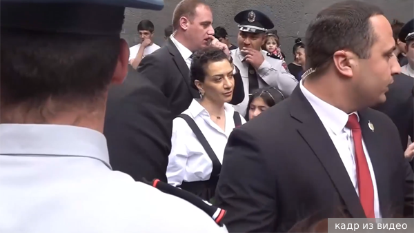     Фото: кадр из видео   
 Текст: Вера Басилая