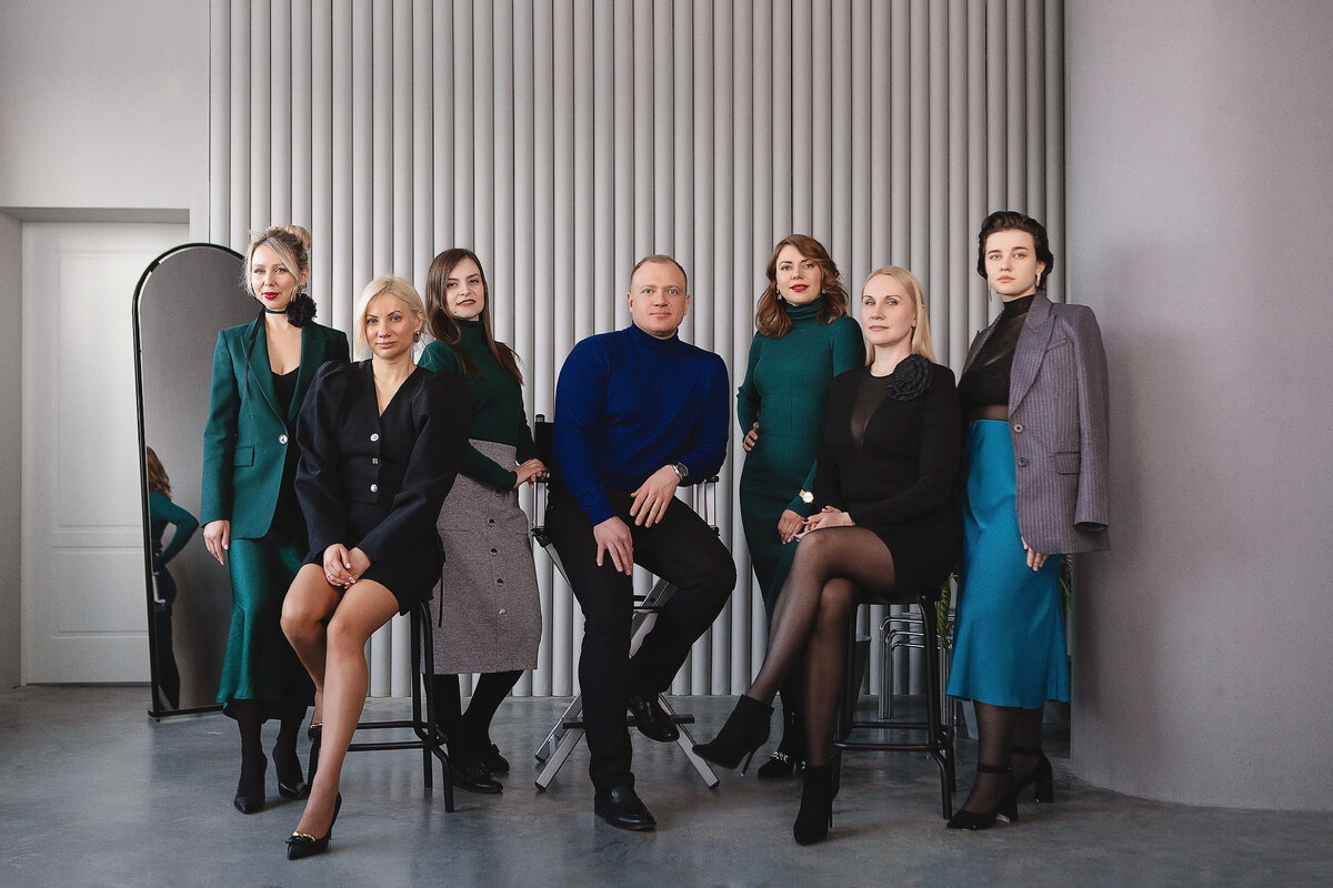 Роман Дребушевский и эксперты агентства недвижимости Prime Expert Estate