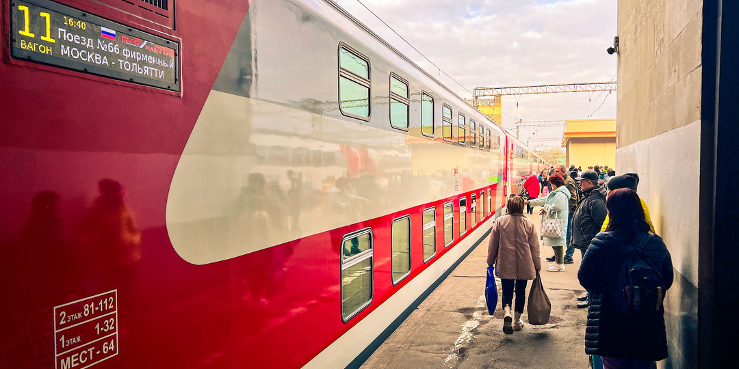 Сгонял на двухэтажном поезде в Тольятти и никто не ругался из-за места у столика