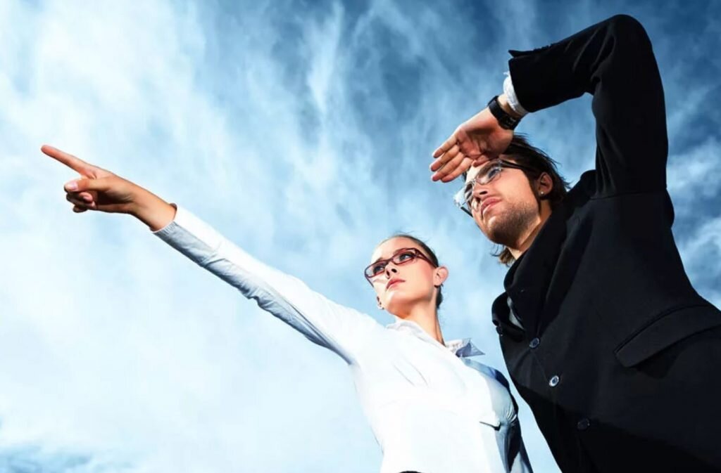 • Как бы это не звучало банально но все цитаты, книги, ролики , фильмы и прочее мотивирующая информация - это стимул идти к определённой цели, мечтать  развиваться в том к чему давно тянуло и каждому хочется добиться успеха и стать успешным.