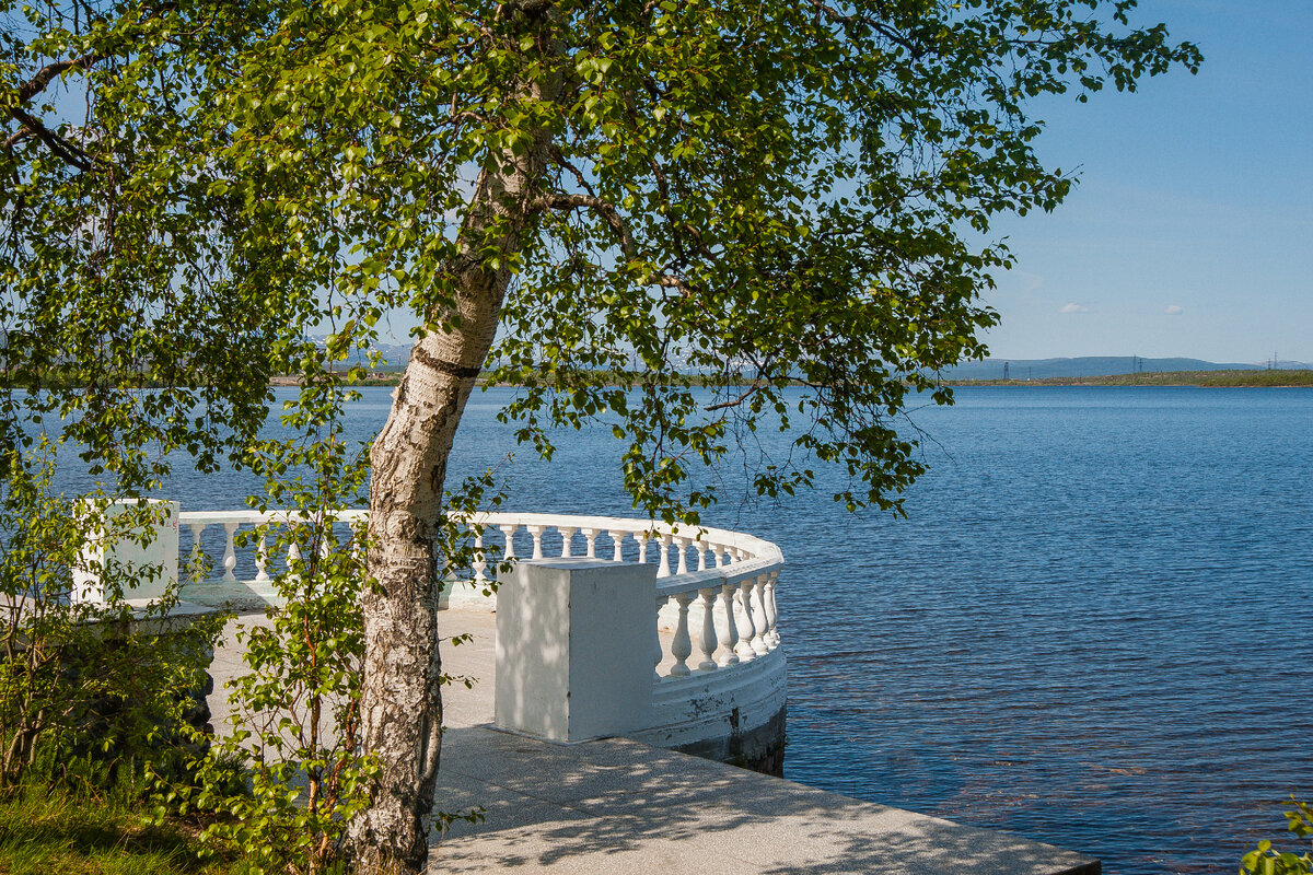 Панорама озера Лумболка из парка им. С. Бровцева