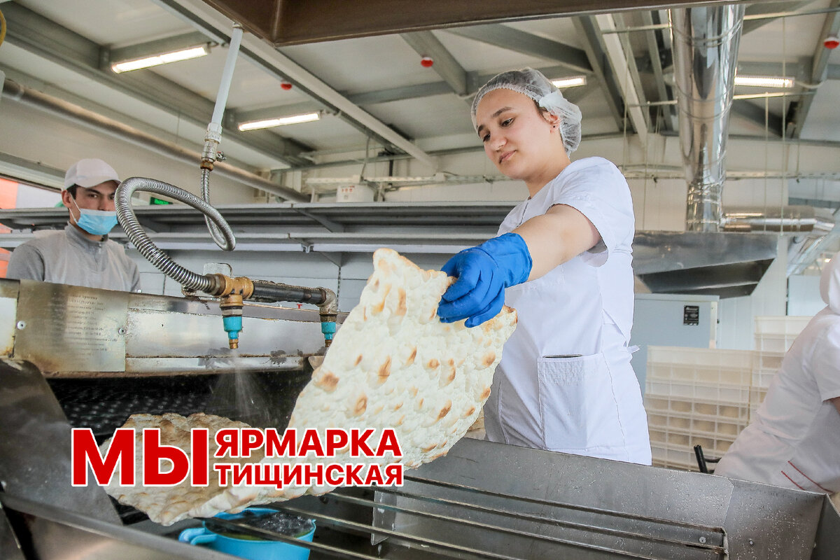 Свежий лаваш и другая выпечка на Мытищинской ярмарке (рынке)